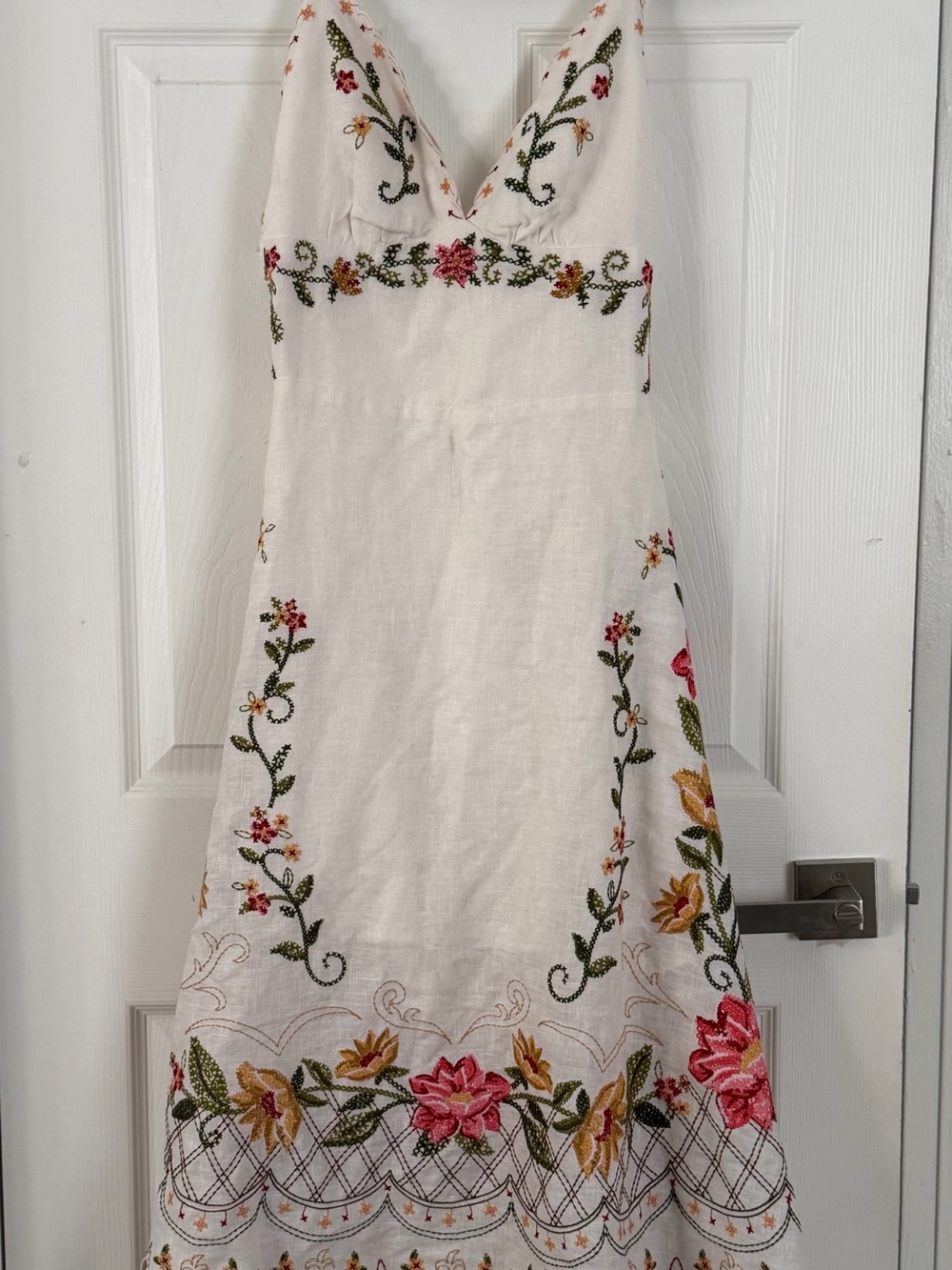 FARM RIO Off-White Flower Embroidery Asymetric Hem Midi Dress - Picture 4 of 4